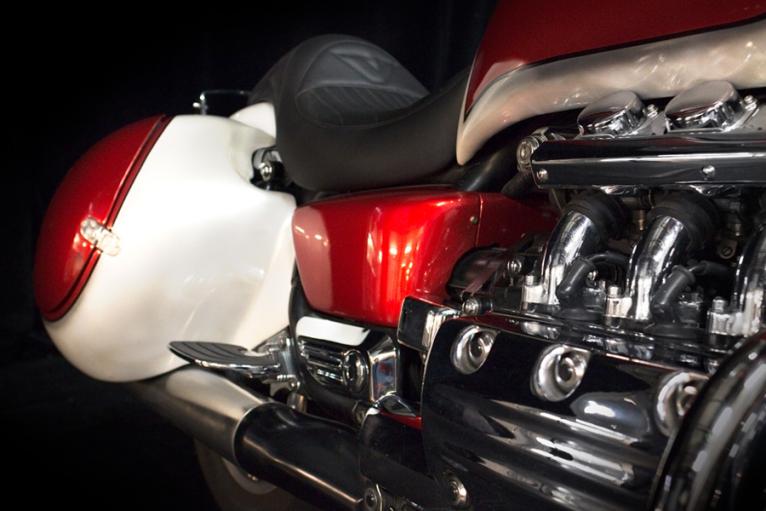 Standard side covers to customize your Honda F6C Valkyrie: The Dragon Breath