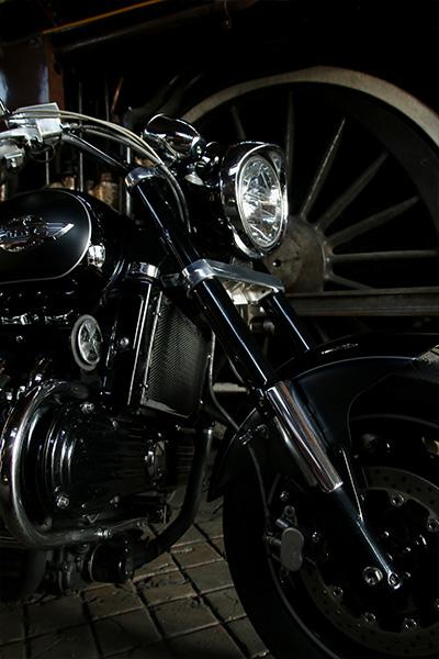 Gardes-boue "bobber" pour custom Honda F6C Valkyrie : détail