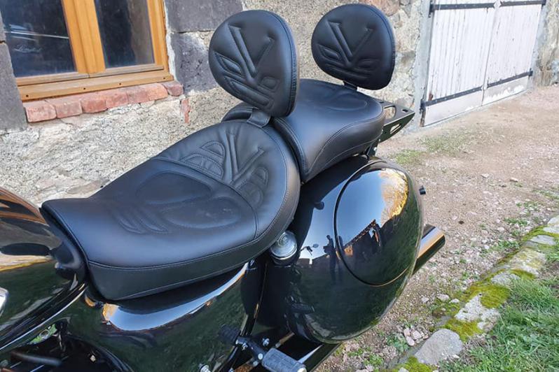 Valises "Corb look" pour custom Honda F6C Valkyrie : profil