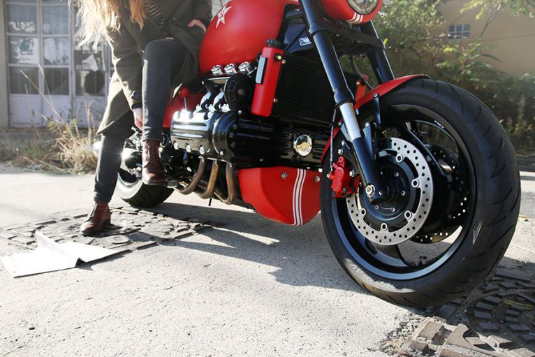 Custom Valkyrie moto : The Red Fury