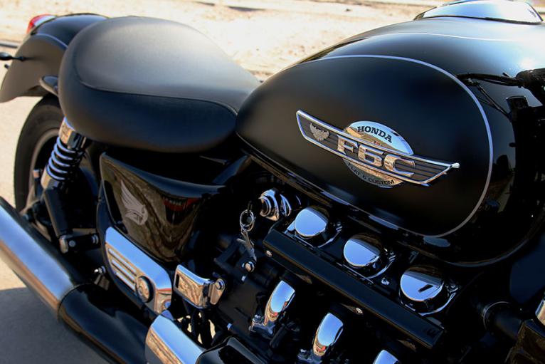 CusCustom Valkyrie moto : Détails de The Black Coal