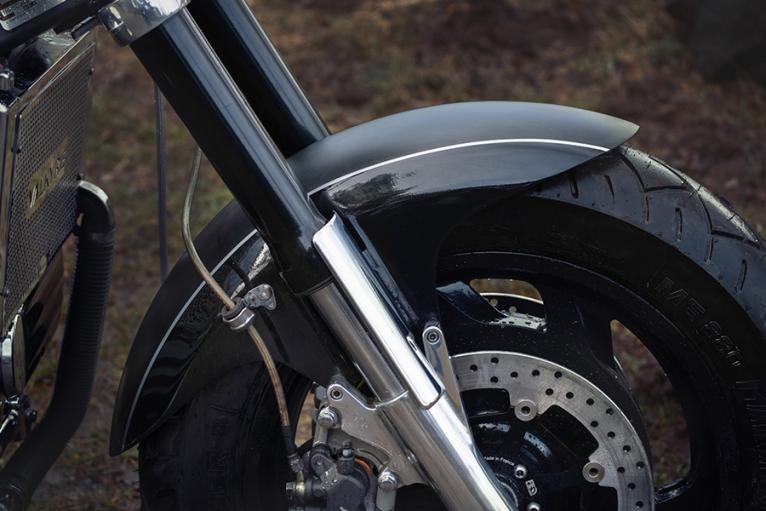 Custom Valkyrie moto : The Black Island garde boue avant