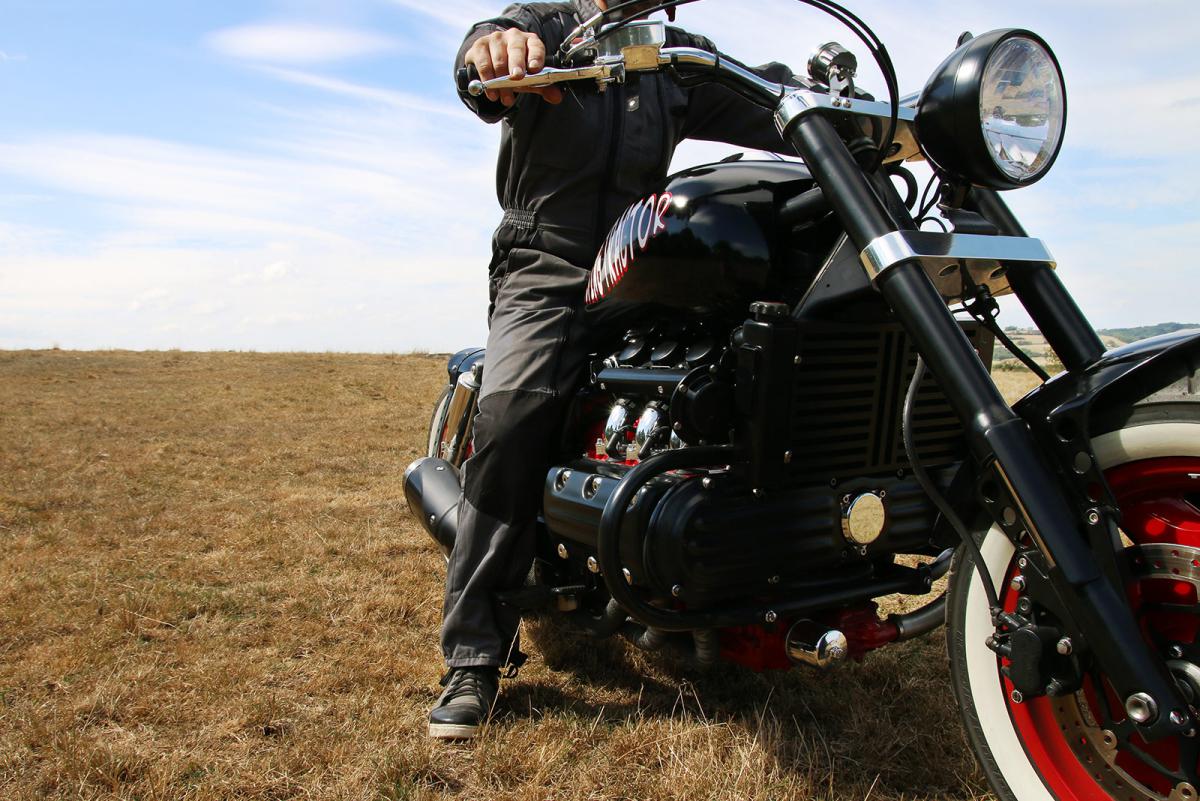 Custom Valkyrie moto : The Flying Tractor