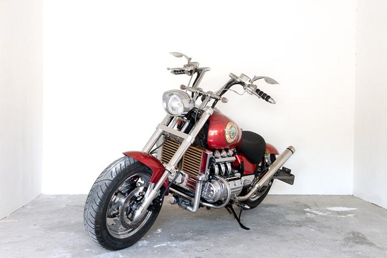 Custom Valkyrie moto : The Six Shooter profil